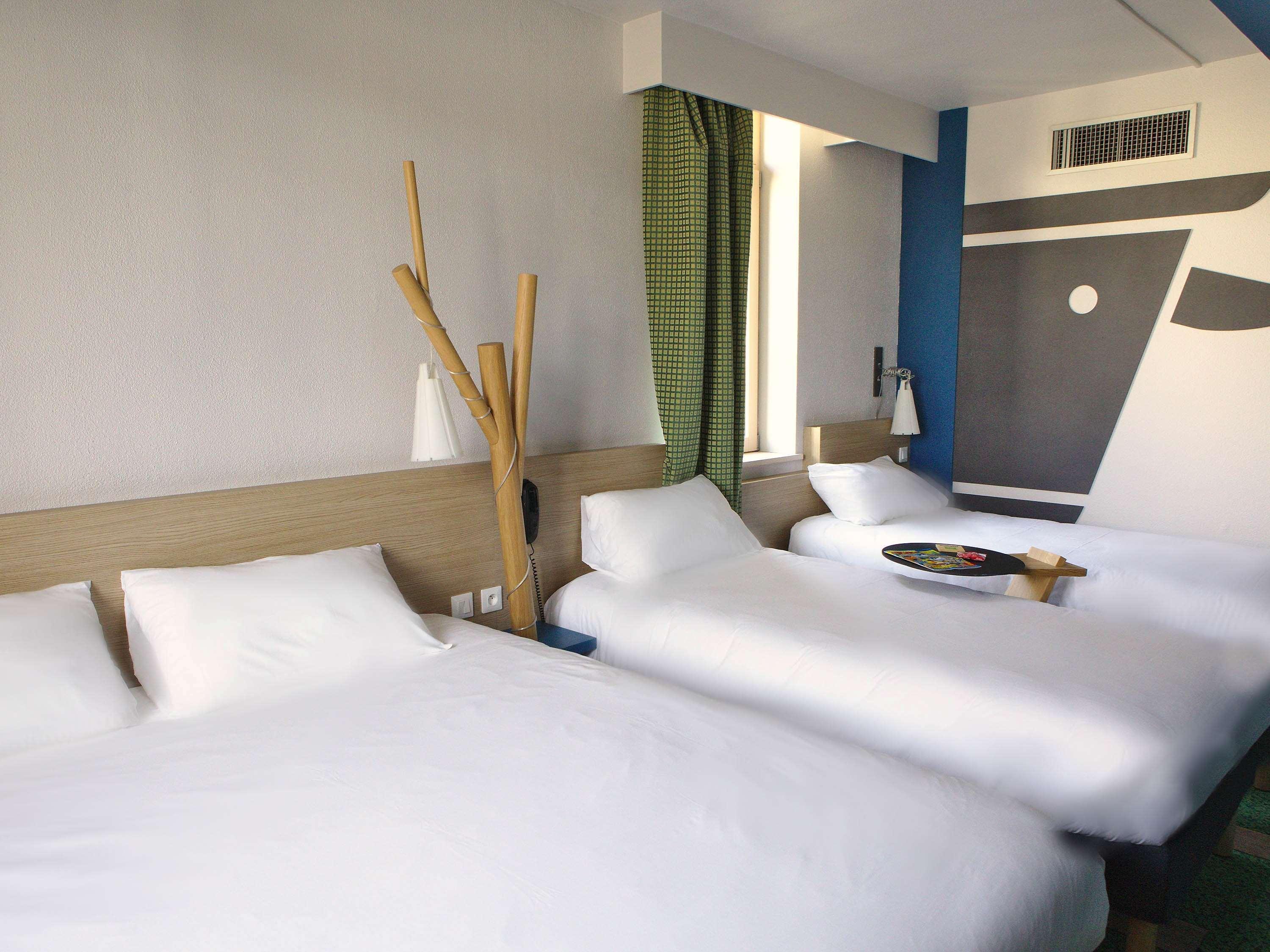 ไอบิส สไตล์ มูแลง ซองทร์ Hotel มูแล็ง ภายนอก รูปภาพ