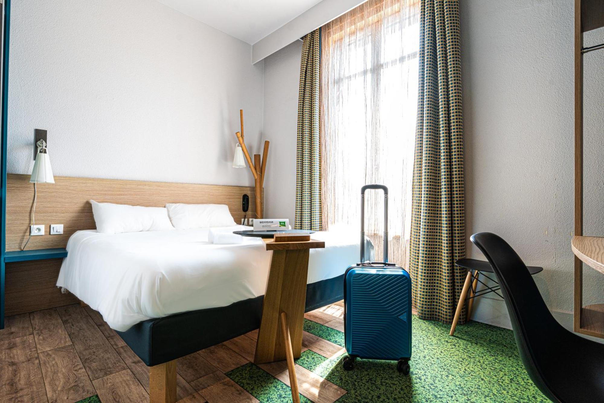 ไอบิส สไตล์ มูแลง ซองทร์ Hotel มูแล็ง ภายนอก รูปภาพ
