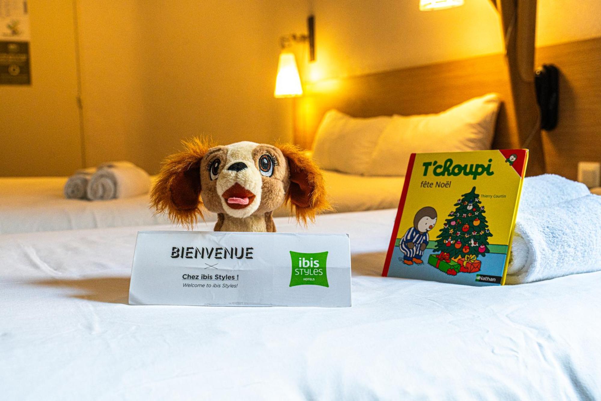 ไอบิส สไตล์ มูแลง ซองทร์ Hotel มูแล็ง ภายนอก รูปภาพ